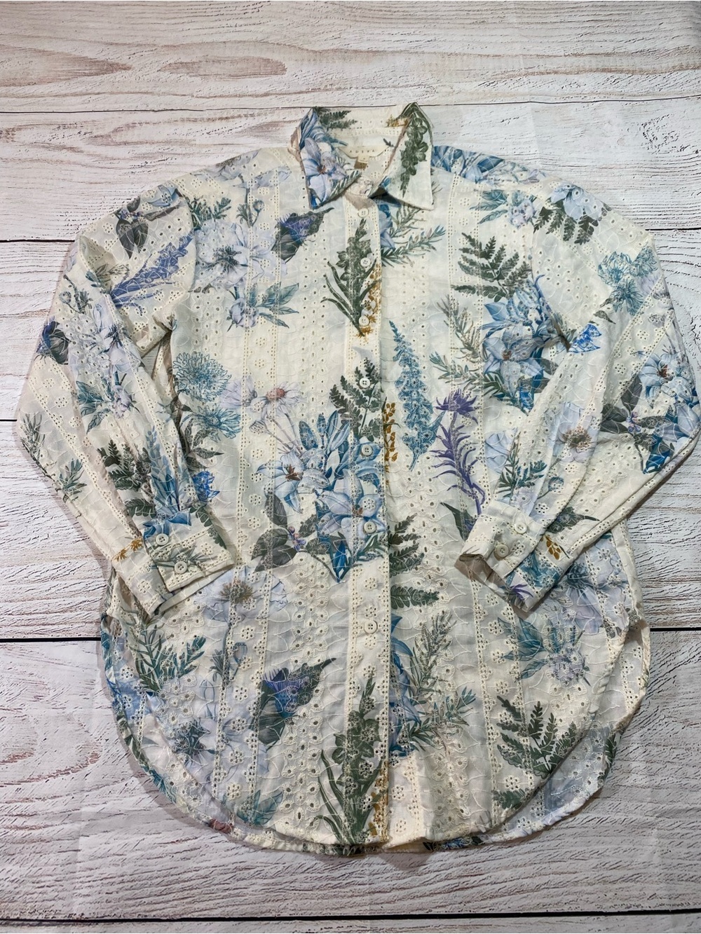 Cottagecore Floral Eyelet long sleeve Button Down Shirt Small